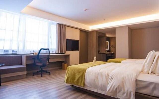 Atour Hotel Zhongshan Square Dalian