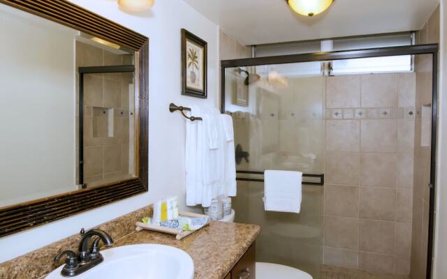 Royal Kahana 315 by RedAwning