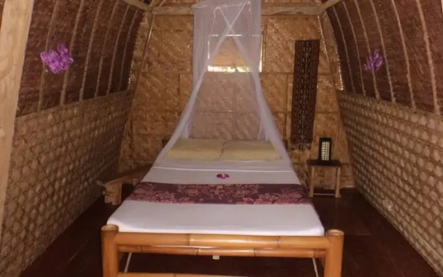 Alumbung Cottages