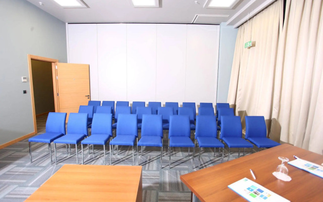 Holiday Inn Express Manisa - West by IHG