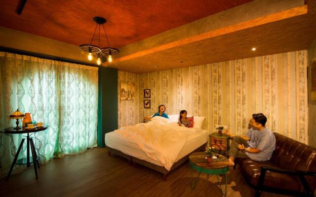 Fly Inn Yilan