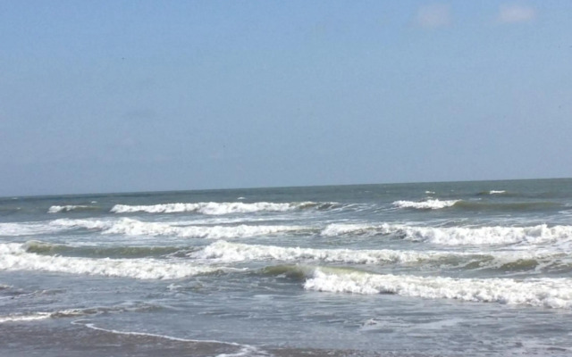 Betty's Beach Condominium