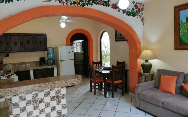 Cozy Obelisk Apartment