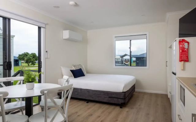 BIG4 Adelaide Shores Caravan Park