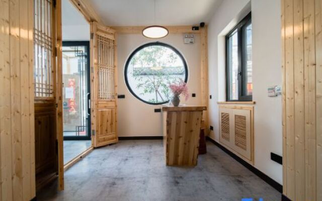 Zhonghan Small Courtyard