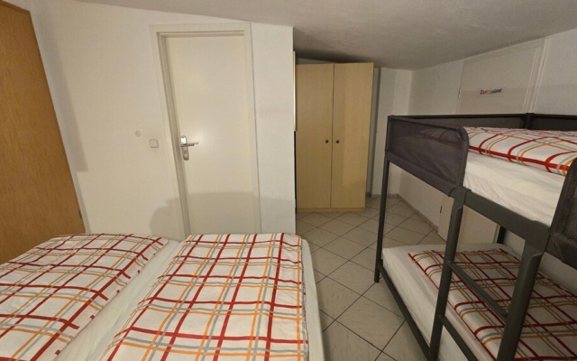 Mobile Home im Ferienpark mit Seezugang
