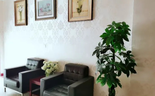 Ganzi Yuanmengju Hotel