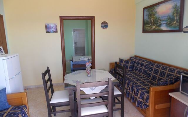 Hotel Erioni