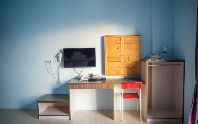 Country Lane Hostel