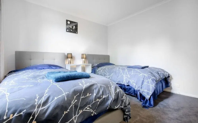 Sweethome2br@highton+parking