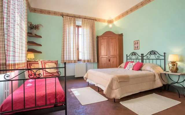 Beautiful Villa in Peccioli With Private Swimming Pool