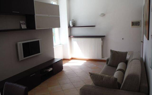 Imbarcadero House lake view