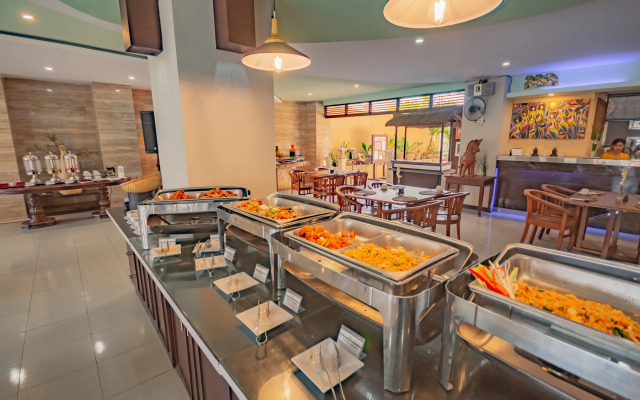 Grand Santhi Hotel