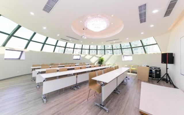 Ji Hotel Shanghai Xinzhuang South Square