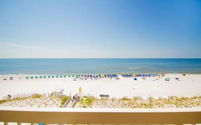 Pelican Beach 0602 1 Bedroom Condo