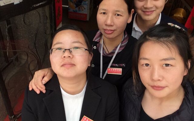 Kunming Lang Mei Youth Hotel