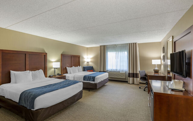 Sleep Inn & Suites Sheboygan I-43