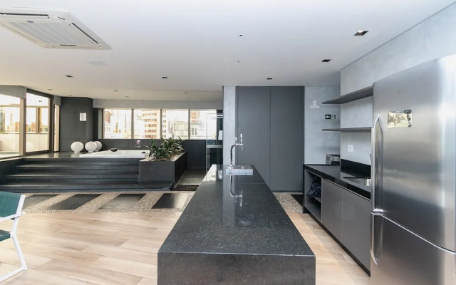 Loft alto padrão com varanda