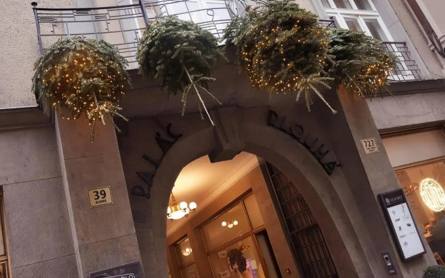 Palace Dlouhá Apartments - Old Town