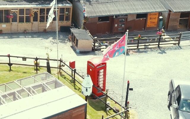 Ruby Shepherds hut Sleeps 4