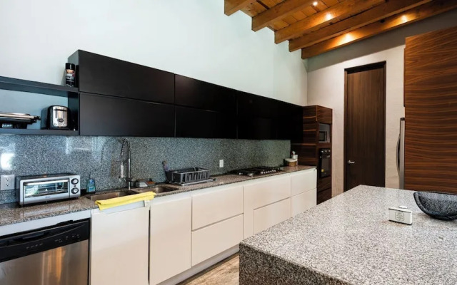 Pedacito de Lago - Lakeview Home