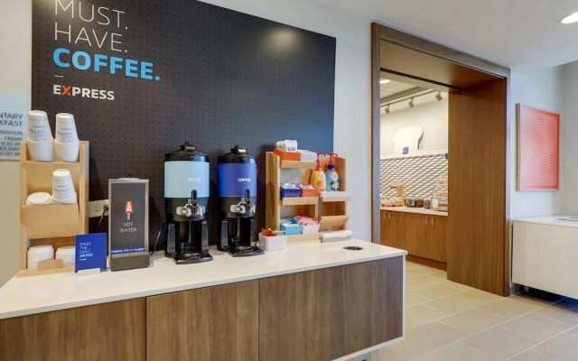 Holiday Inn Express Holly Springs Raleigh Area by IHG