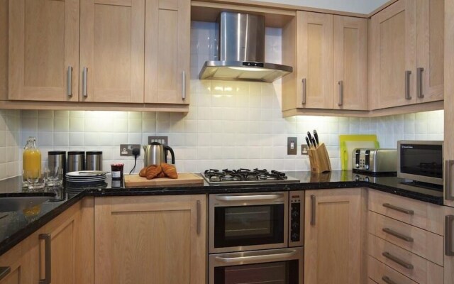 6 Combehaven