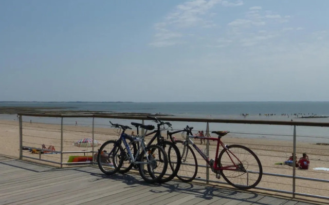 Holiday Home, Le Tour-du-parc