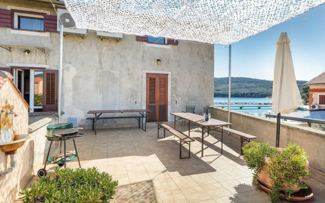 Sea-view Apartment With Terrace