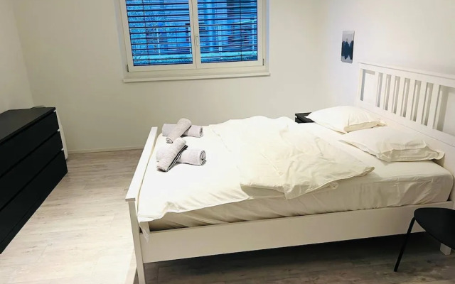 Big House for 10 People