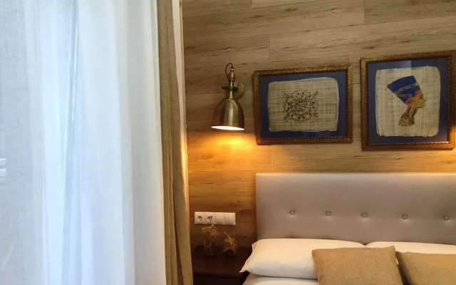Studios Or Private Rooms
