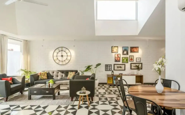 El Arbol by Hireavilla-2br w Rooftop Pool in Nerul