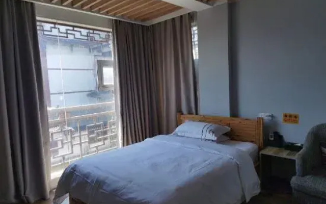 Lingxiu Hotel