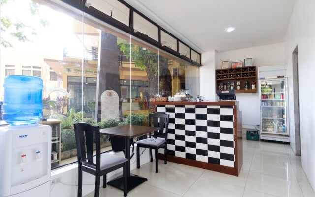 Arzo Hotel Grand Lodge