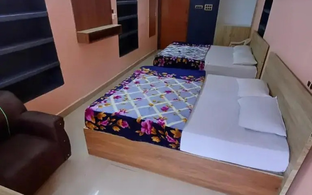 Shree Lodge