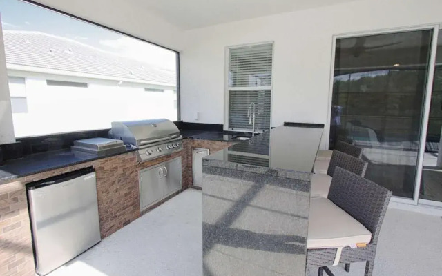 3941 Sonoma