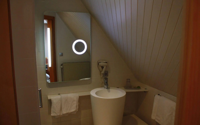 Logis Hotel Restaurant A L'Etoile