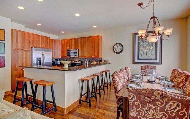 Highland Greens Chestnut by RedAwning