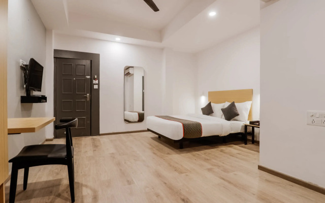 OYO Townhouse 155 Hotel Satya