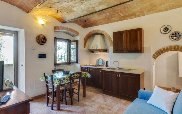 Lavish Holiday Home in Volterra With Pool