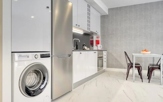 Beco Santa Emilia 2G a Home in Madeira