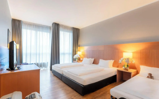 Plaza Premium Koln
