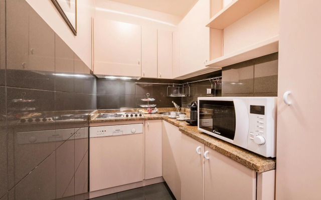 Milan Royal Suites & Luxury Apartments