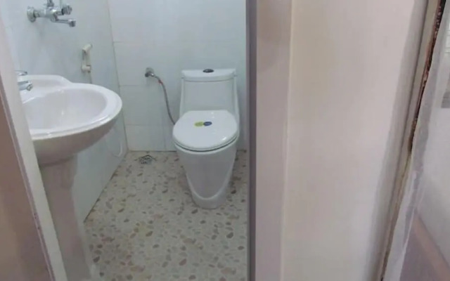 Jambiani Transit Hostel
