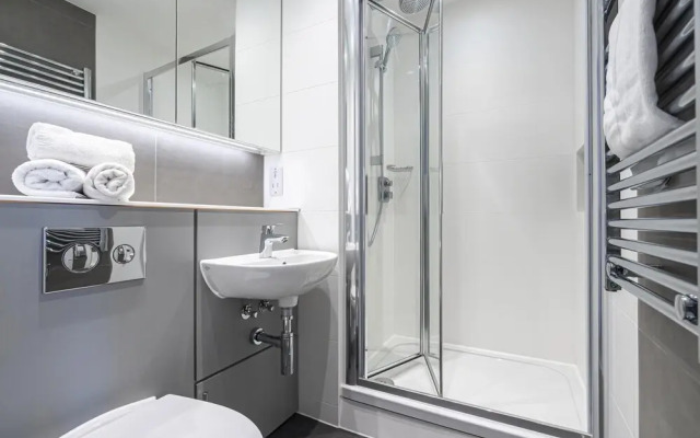 Two Bedroom Waterside Flat