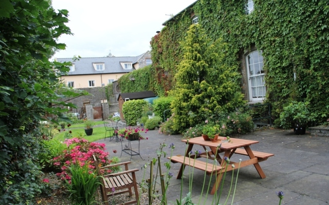 Deebert House B&B
