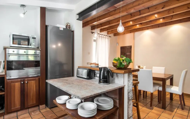 Cal Llenyater in Pollen a