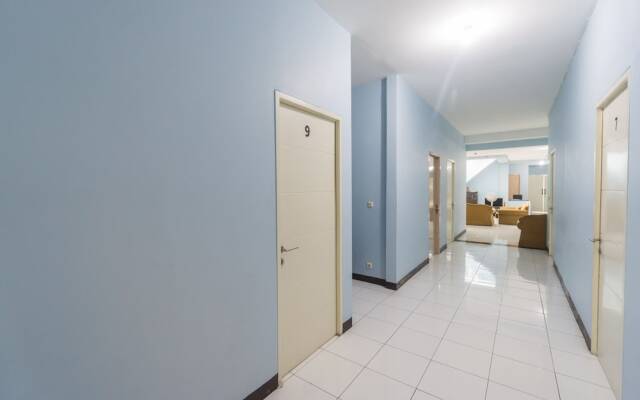 OYO 2110 Rotterdam Guest House