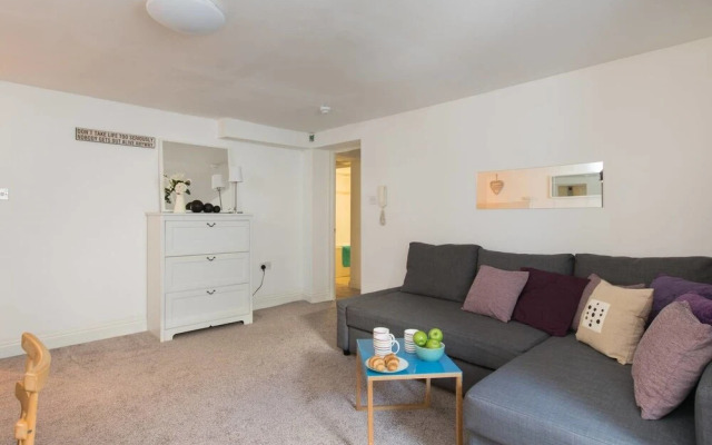 Spacious Apt N/city Centre & Stokes Croft Sleeps 4