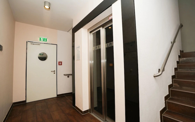 The Atrium Hotel